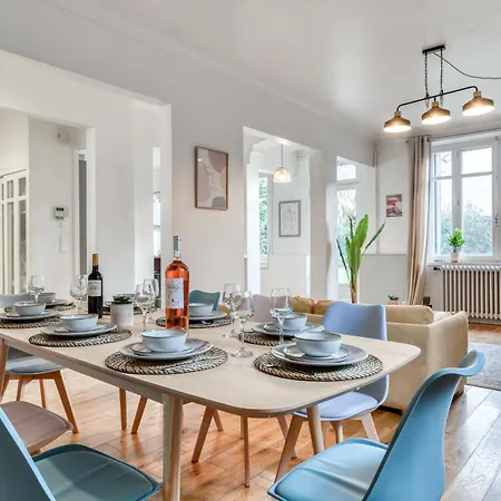 Villa Big House - Parking Privee - Piscine - Wifi - Equipee