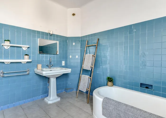Big House - Parking Privee - Piscine - Wifi - Equipee * قرقشونه